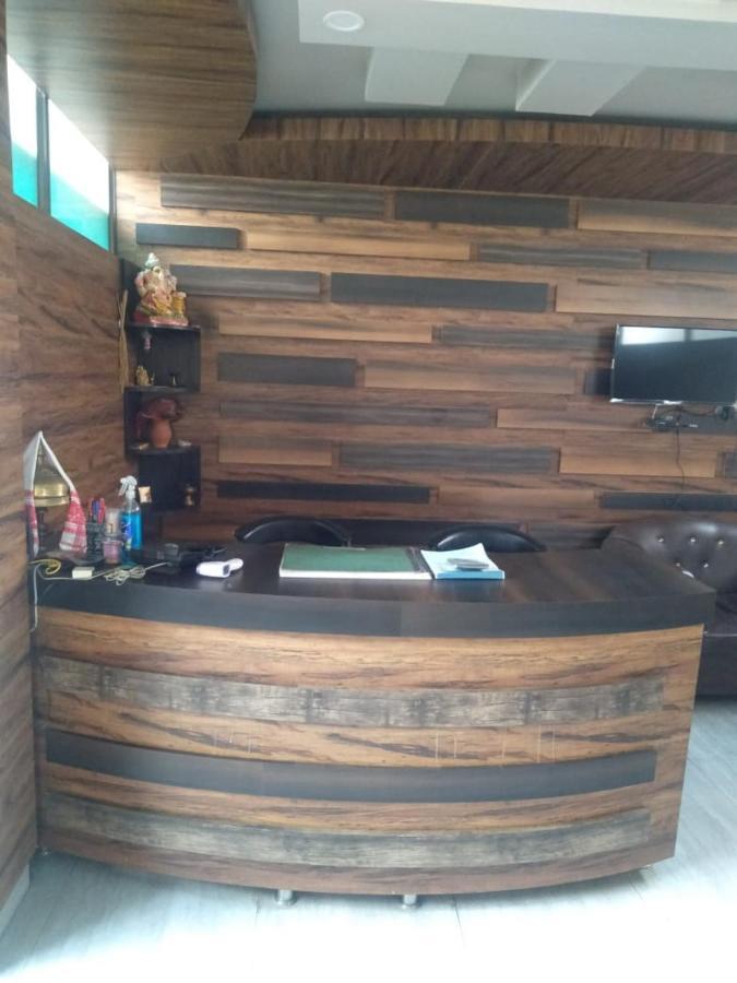 Woodland Lodge And Restaurant Guwahati Exterior foto